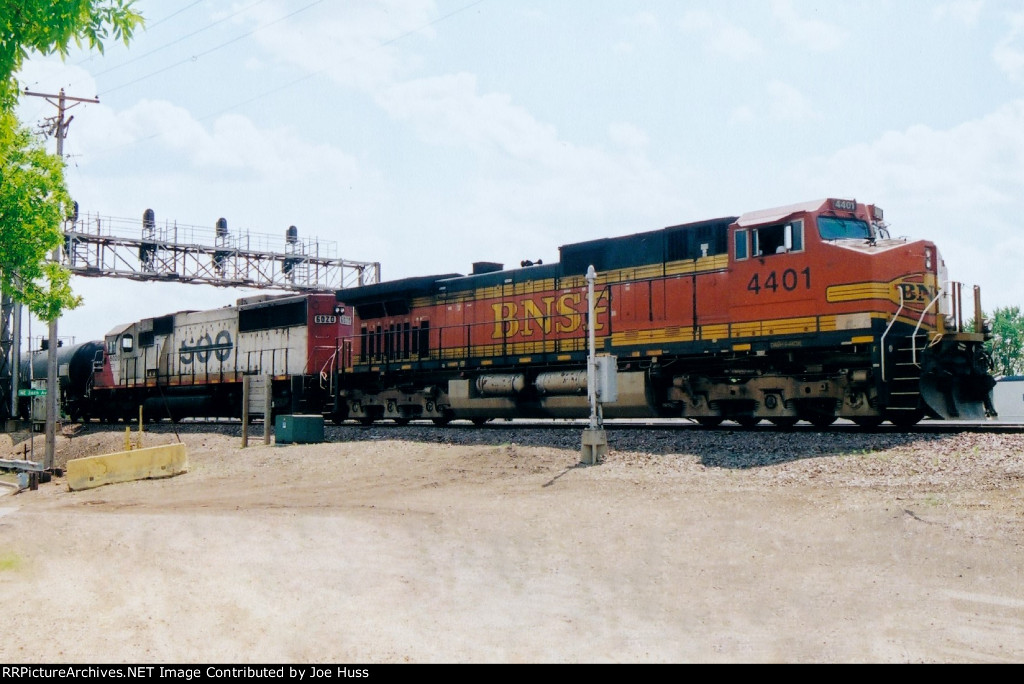 BNSF 4401 West